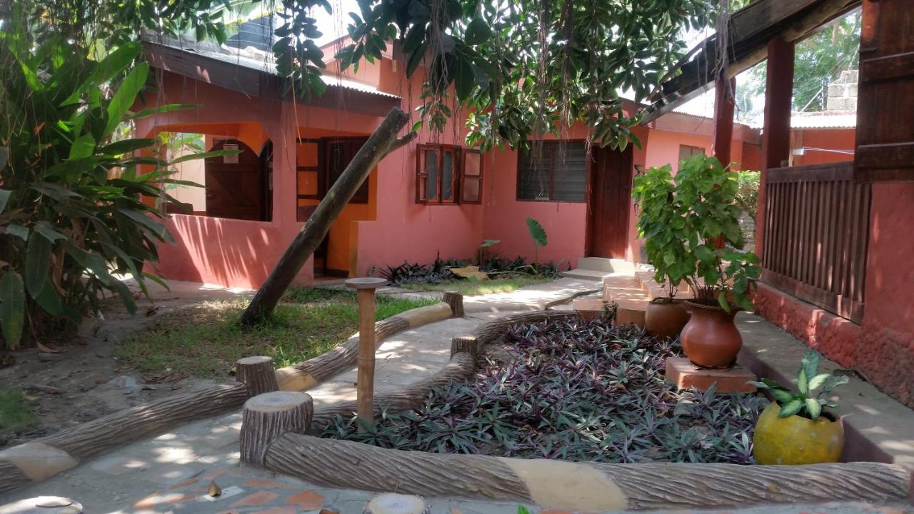 Big Milly'S Backyard Ξενοδοχείο Kokrobite Εξωτερικό φωτογραφία